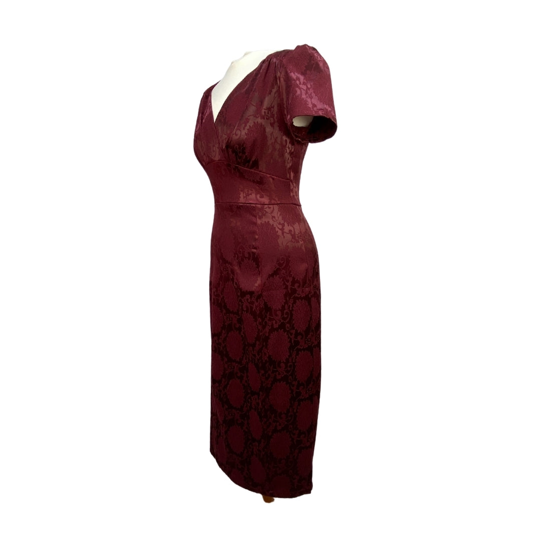 Rebecca Wiggle Dress With Short Sleeves In Red Wine Jacquard Side