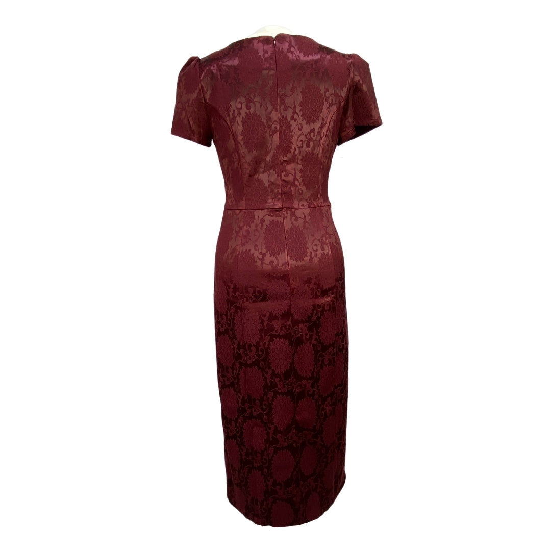 Rebecca Wiggle Dress With Short Sleeves In Red Wine Jacquard Back