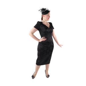 Rebecca Wiggle Dress With Short Sleeves In Black Jacquard