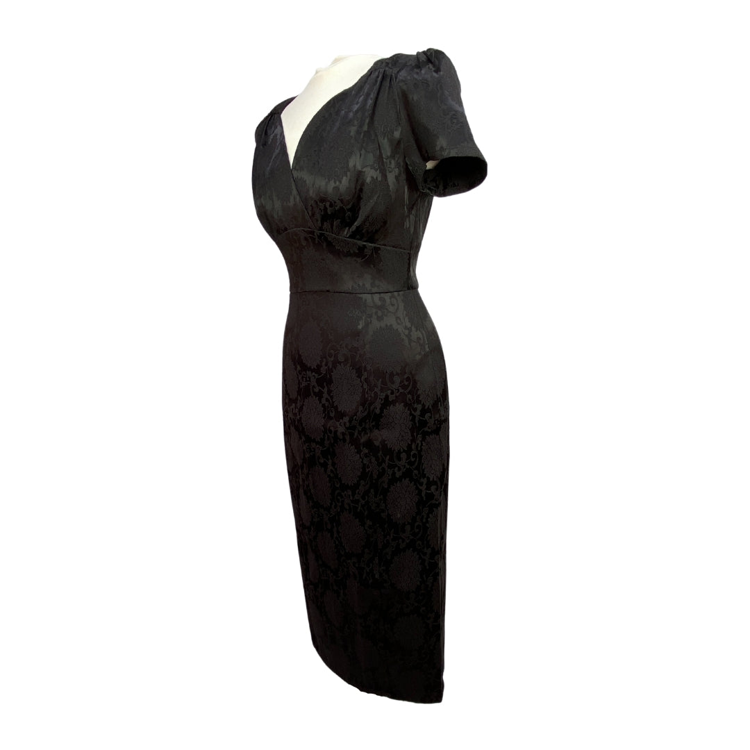 Rebecca Wiggle Dress With Short Sleeves In Black Jacquard Side