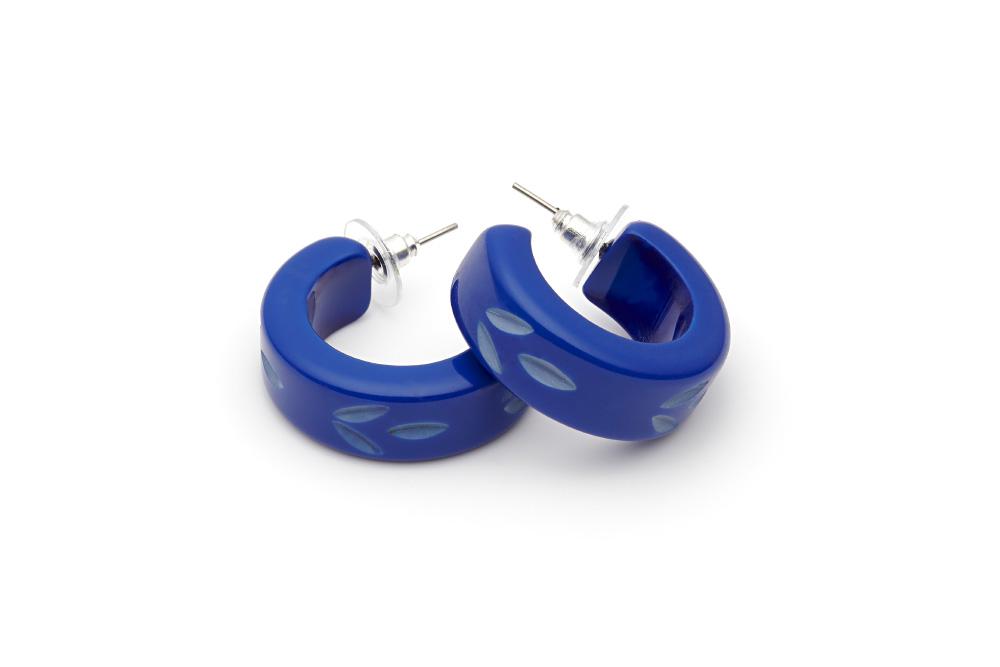 Splendette Cornflower Blue Carved Duotone Hoop Earrings