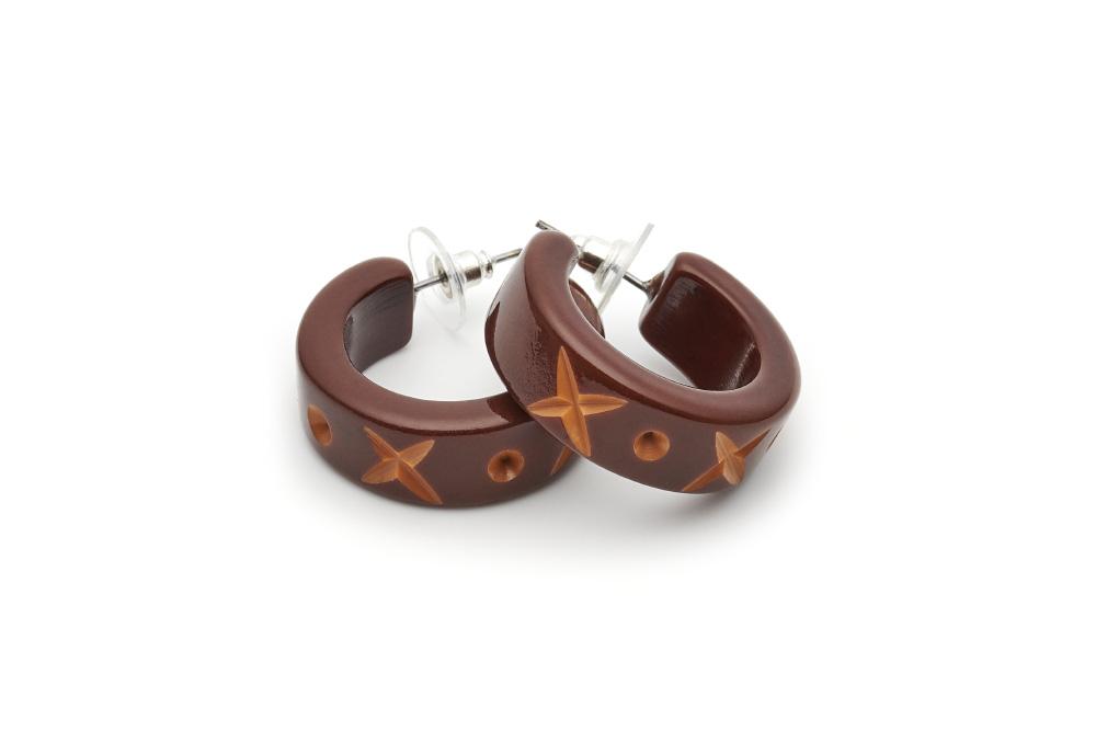 Splendette Walnut Carved Duotone Hoop Earrings
